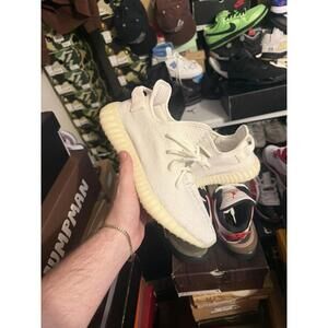 Yeezy 350 boost cream sz 8.5 new